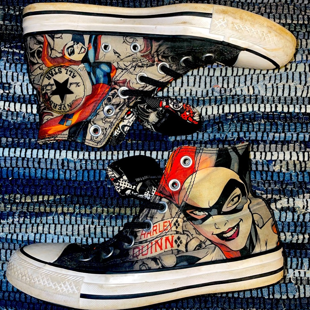 ✨CONVERSE✨ Harley Quinn Hi-Tops